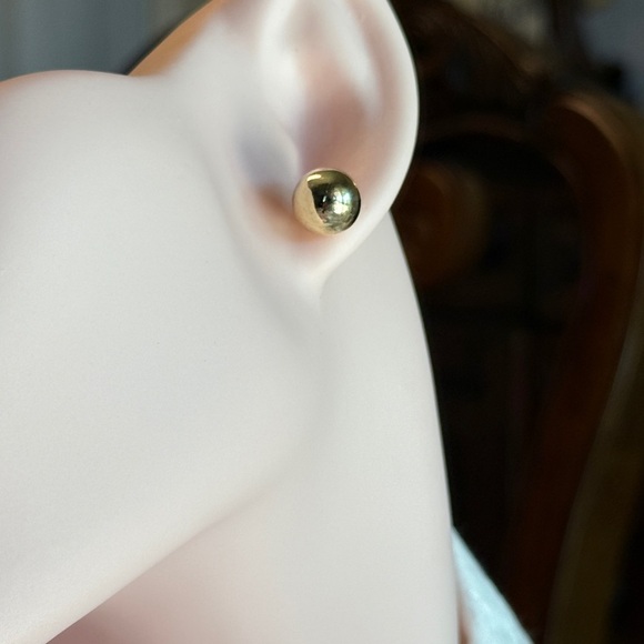 Classic Gold Stud Earrings ⚜️ - Picture 8 of 11